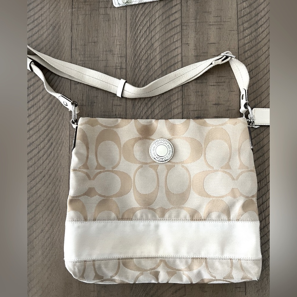 Coach crossbody messenger bag